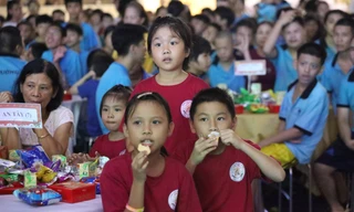 Trung thu yêu thương trẻ em hoàn cảnh đặc biệt ở Huế 