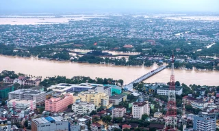 Lũ trên các sông tại Huế còn ở mức cao, trên báo động 2 trong nhiều giờ tới