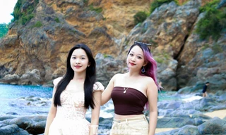 Giới trẻ mê mải check-in 'viên ngọc hoang sơ' ở Đà Nẵng