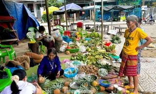 Độc lạ 'chợ 5 ngàn' ở Đà Nẵng
