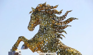 Linh vật ngựa Đà Nẵng mang trên mình tên 94 xã, phường