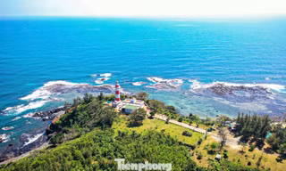 Tọa độ 'săn view' cực chill ở trạm đèn biển Ba Làng An