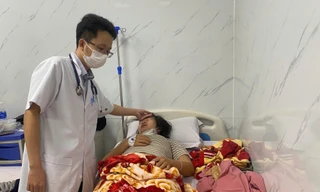 Số ca nhập viện nghi ngộ độc thực phẩm do ăn bánh mì ở Quảng Ngãi tiếp tục tăng