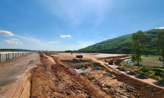 Cận cảnh thi công trạm dừng nghỉ trên cao tốc Quảng Ngãi – Hoài Nhơn