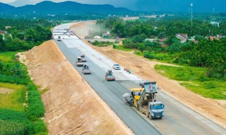 Cao tốc Quảng Ngãi - Hoài Nhơn 'chạy nước rút' 