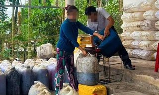 Thu gom hơn 1,9 tấn dầu ăn, mỡ heo đã qua sử dụng để bán kiếm lời