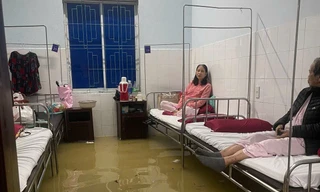 26 năm sau đại hồng thủy, Bệnh viện Trung ương Huế lại chìm trong biển nước