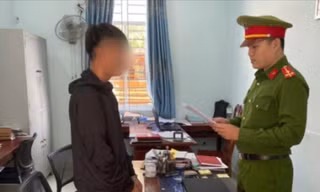 Bắt hai kẻ hiếp dâm bé gái 14 tuổi 