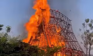 Nghịch bật lửa, nhóm trẻ vô tình thiêu rụi nhà rông ở Quảng Ngãi