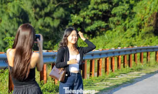 Lãng mạn đến ngỡ ngàng trên cung đường đỉnh Hải Vân 