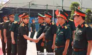 Đoàn công tác Bộ Quốc phòng QĐND Lào thăm Bộ CHQS TP. Đà Nẵng