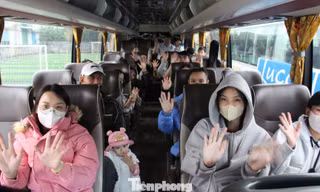 Công nhân Đà Nẵng háo hức về quê đón Tết trên những chuyến xe Công đoàn