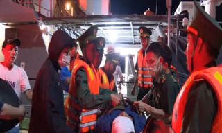 Ngư dân Đà Nẵng gặp nạn trên biển được đưa về Gia Lai cấp cứu kịp thời