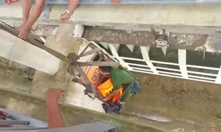 Gia Lai: Cứu kịp thời một học sinh lớp 11 nhảy đập tự tử