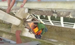 Gia Lai: Cứu kịp thời một học sinh lớp 11 nhảy đập tự tử