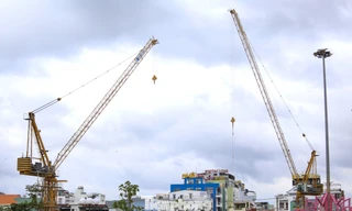 Gia Lai: Khẩn trương hạ cần cẩu các công trình, đảm bảo an toàn trước bão Kalmaegi