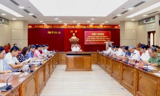 Biệt phái cán bộ chuyên môn của tỉnh Gia Lai xuống hỗ trợ cho xã 