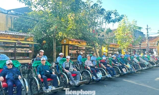 Xích lô Hội An: Nghề cũ, sức ép mới