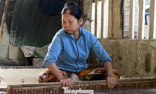 Chiếu Cẩm Nê - Làng nghề chỉ còn... một người