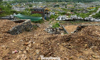 Nghĩa trang lớn nhất Đà Nẵng nguy cơ sạt lở