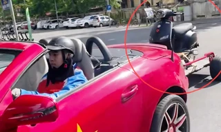 Công an làm việc với lái xe ô tô mui trần kéo xe tự chế 'diễu phố'