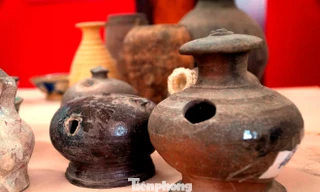 Chuyển giao hơn 1.400 tư liệu, hiện vật quý cho bảo tàng