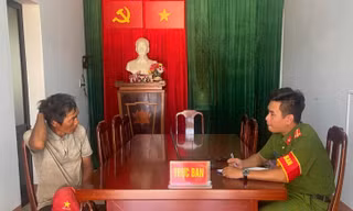 Phát hiện, hỗ trợ người đàn ông đi lạc hàng trăm km nhiều ngày 