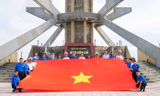 Tuổi trẻ TP Huế với biển, đảo quê hương