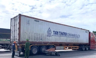 Tai nạn trên Quốc lộ 1 qua Huế làm người phụ nữ đi xe máy tử vong