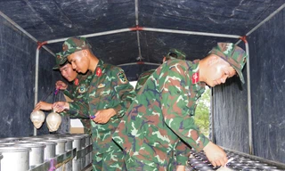 Cận cảnh trận địa pháo hoa trước giờ khai hoả ở thành phố Huế