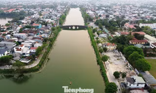  Mục sở thị dòng sông bị quên lãng giữa kinh thành Huế