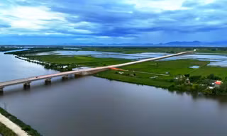 Tìm thấy thi thể nam thanh niên nhảy cầu tại Huế
