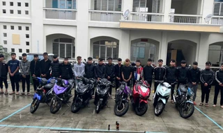 Nhóm thiếu niên mang dao kiếm gây náo loạn đường phố Đà Nẵng