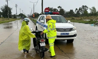 Công an Đà Nẵng duy trì 100% quân số ứng trực, sẵn sàng giúp dân trong mưa bão