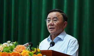 Thường trực Ban Bí thư Trần Cẩm Tú tiếp xúc cử tri Đà Nẵng