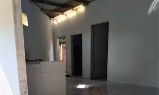 Điện rò rỉ trên mái tôn khiến hai vợ chồng ở Đà Nẵng tử vong