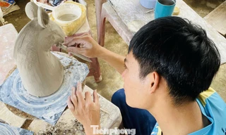 Cận Tết Bính Ngọ, làng gốm 500 năm tuổi thâu đêm nặn ngựa