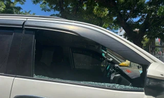 Triệu tập nhóm đối tượng mang hung khí, dùng ná cao su bắn vỡ kính ô tô, nhà dân