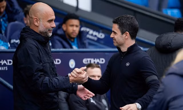 Man City không được đổi lịch, Arsenal chiếm lợi thế trong cuộc đua vô địch