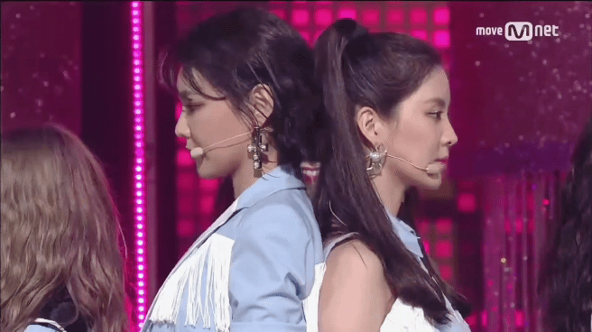 Khoảnh khắc khiến các fan lú lẫn vì chẳng thể phân biệt Seohyun hay Irene