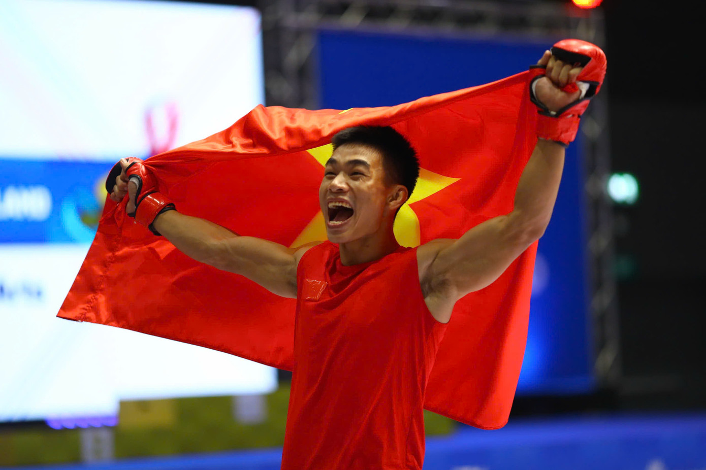 ເຈີ່ນຫງອກເລືອງສົມຄວນໄດ້ຮັບມົງກຸດ. ພາບ: ບຸ່ຍເລືອງ z7315922981295-22baeb1ba430e2f4777baa52c10fe6be.jpg