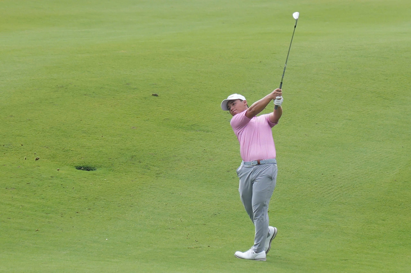 Và đây cũng có thể trở thành cú hích trong sự nghiệp của golfer 16 tuổi. z6924904681492-6e1552bc484836991e5e1c88f80be506.jpg