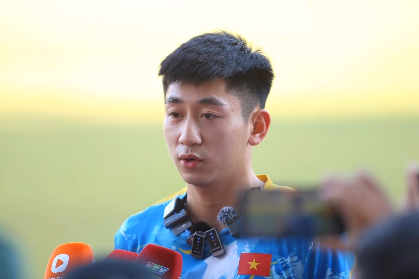 nguyen-nhat-minh-u23-viet-nam-la.jpg
