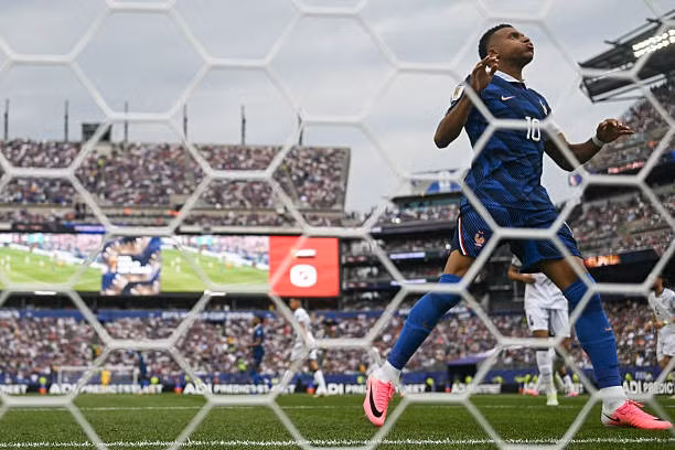 gettyimages-2282299456-612x612.jpg