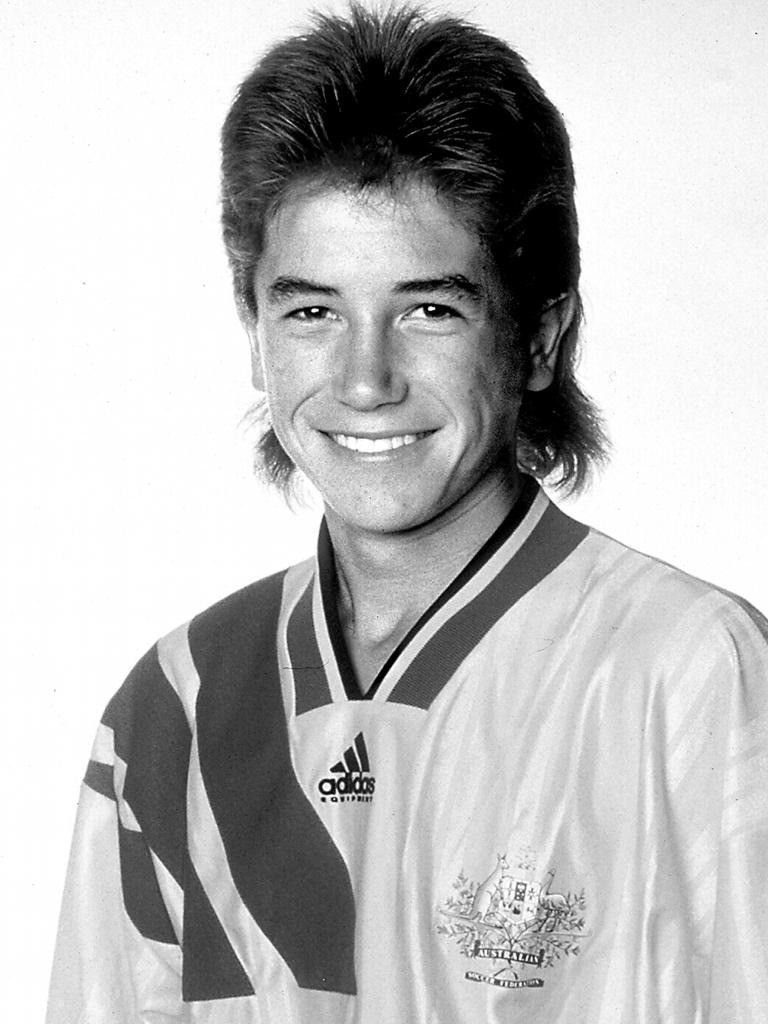 Harry Kewell ជាកីឡាករវ័យក្មេង។ f00de5fbdfadea5eeff2b15a91955a31.jpg