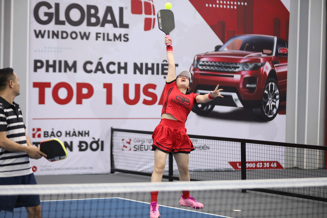 នៅ HappyLand Pickleball Cluster អត្តពលិកជិត 200 នាក់បានបង្កើតថ្ងៃប្រកួតប្រជែងដ៏ផ្ទុះជាមួយនឹងគុណភាពវិជ្ជាជីវៈខ្ពស់។ z7128848010949-2a64c3d165148a458fc2a127b9a36450.jpg