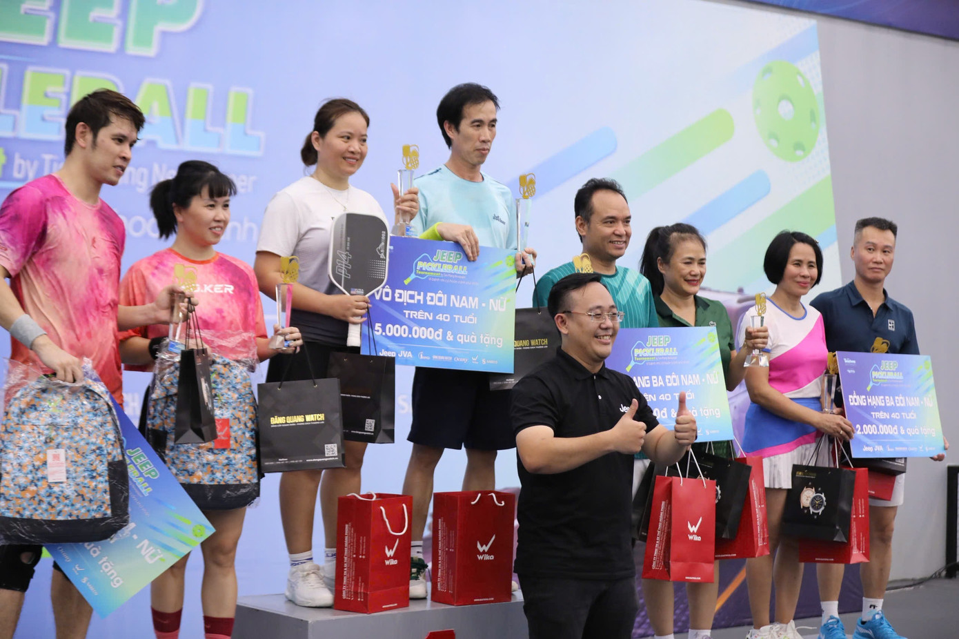 សូមអបអរសាទរចំពោះគូស្វាមីភរិយាដែលឈ្នះ។ 1000034167.jpg