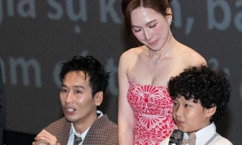 Tuấn Trần kể 6-7 tiếng lênh đênh trên biển cùng Phương Anh Đào