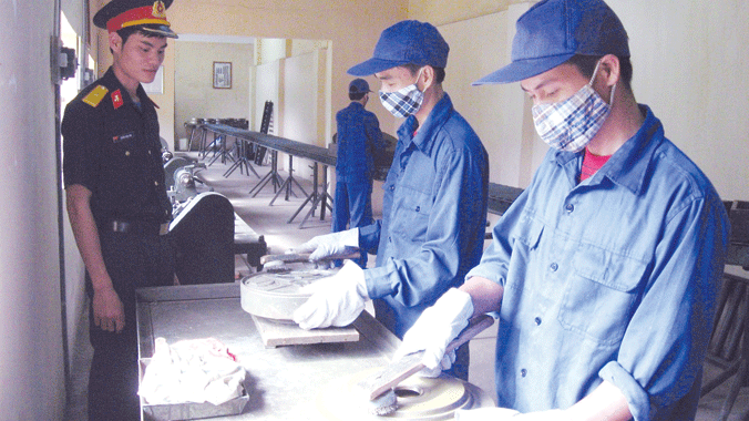 Bảo quản, đánh gỉ mìn chống tăng