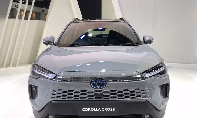 Toyota có thay đổi quan trọng với xe hybrid